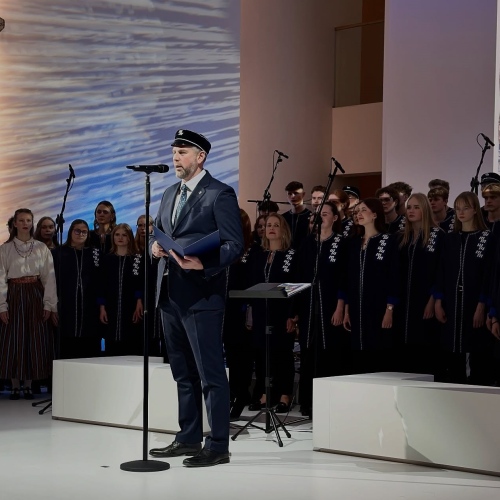Koolijuhi sõnavõtt aktusel