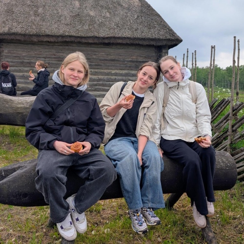 Lisette, Susanna ja Grete