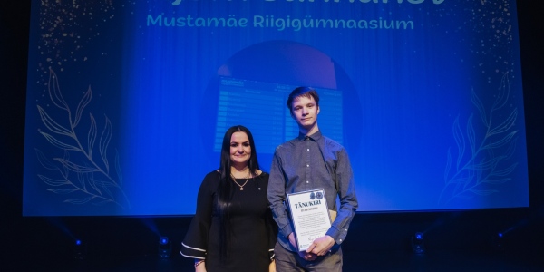 Artjom Suhhanov tunnustusüritusel